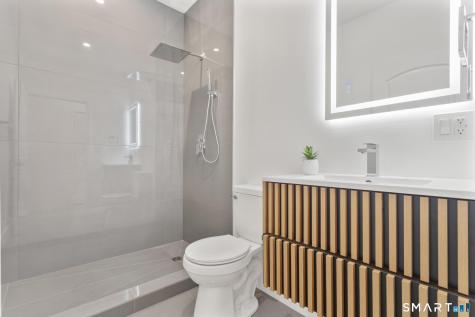 244 Cow Hill Road Clinton CT 06413