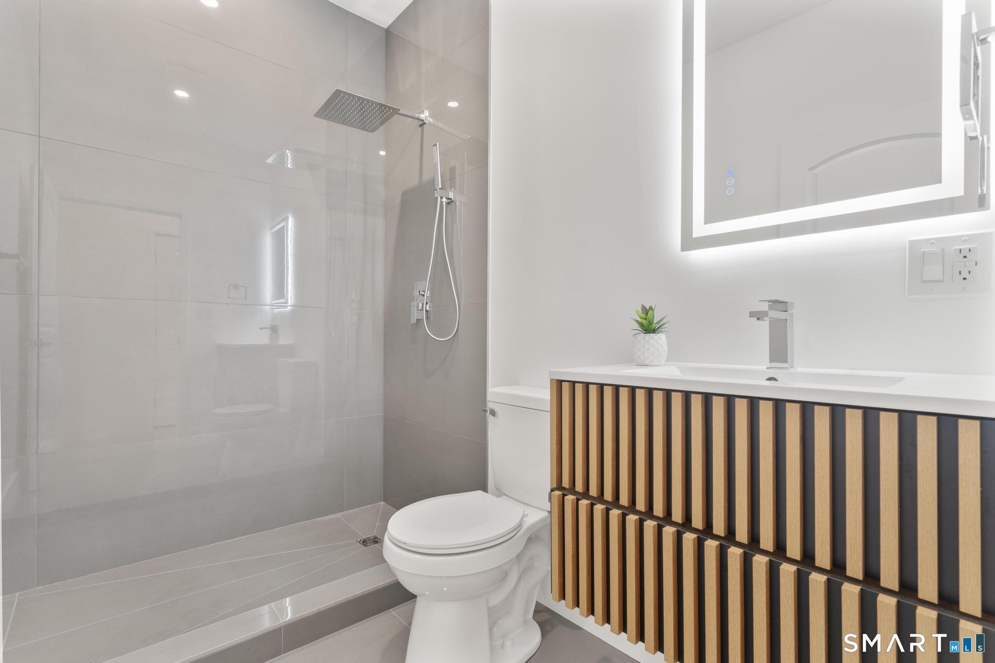 244 Cow Hill Road Clinton CT 06413