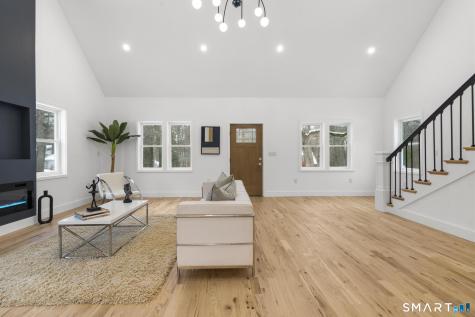 244 Cow Hill Road Clinton CT 06413