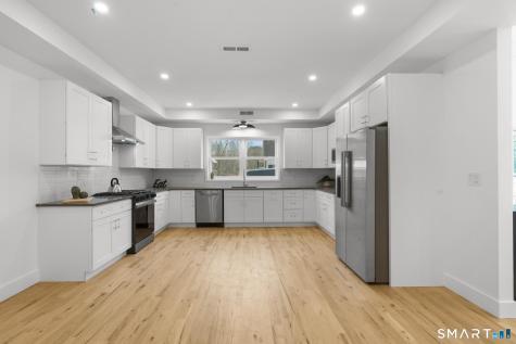 244 Cow Hill Road Clinton CT 06413