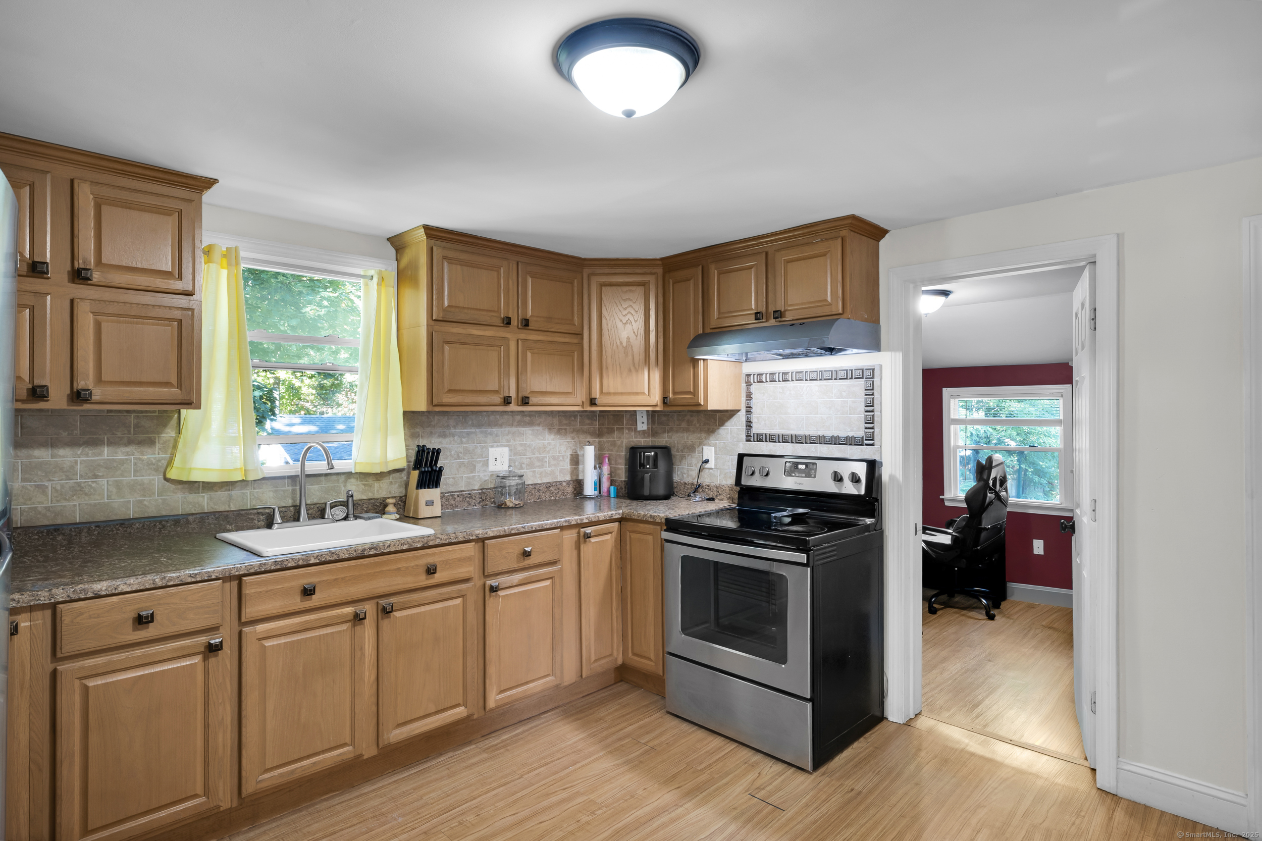 94 Larrabee Street East Hartford CT 06108