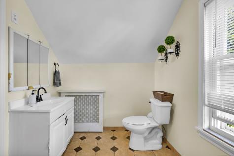 94 Larrabee Street East Hartford CT 06108
