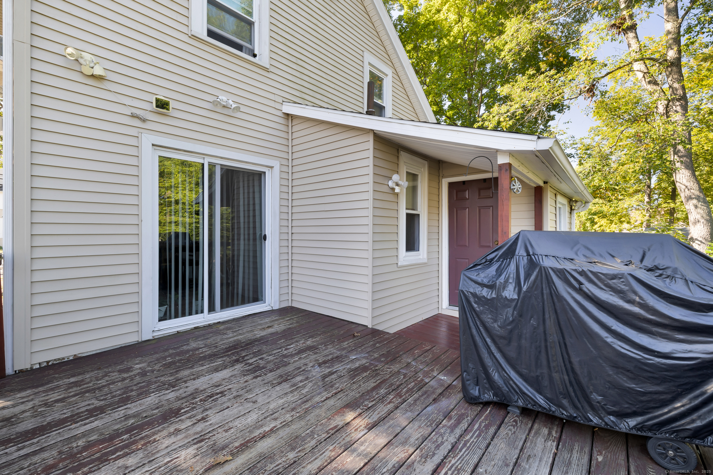 94 Larrabee Street East Hartford CT 06108