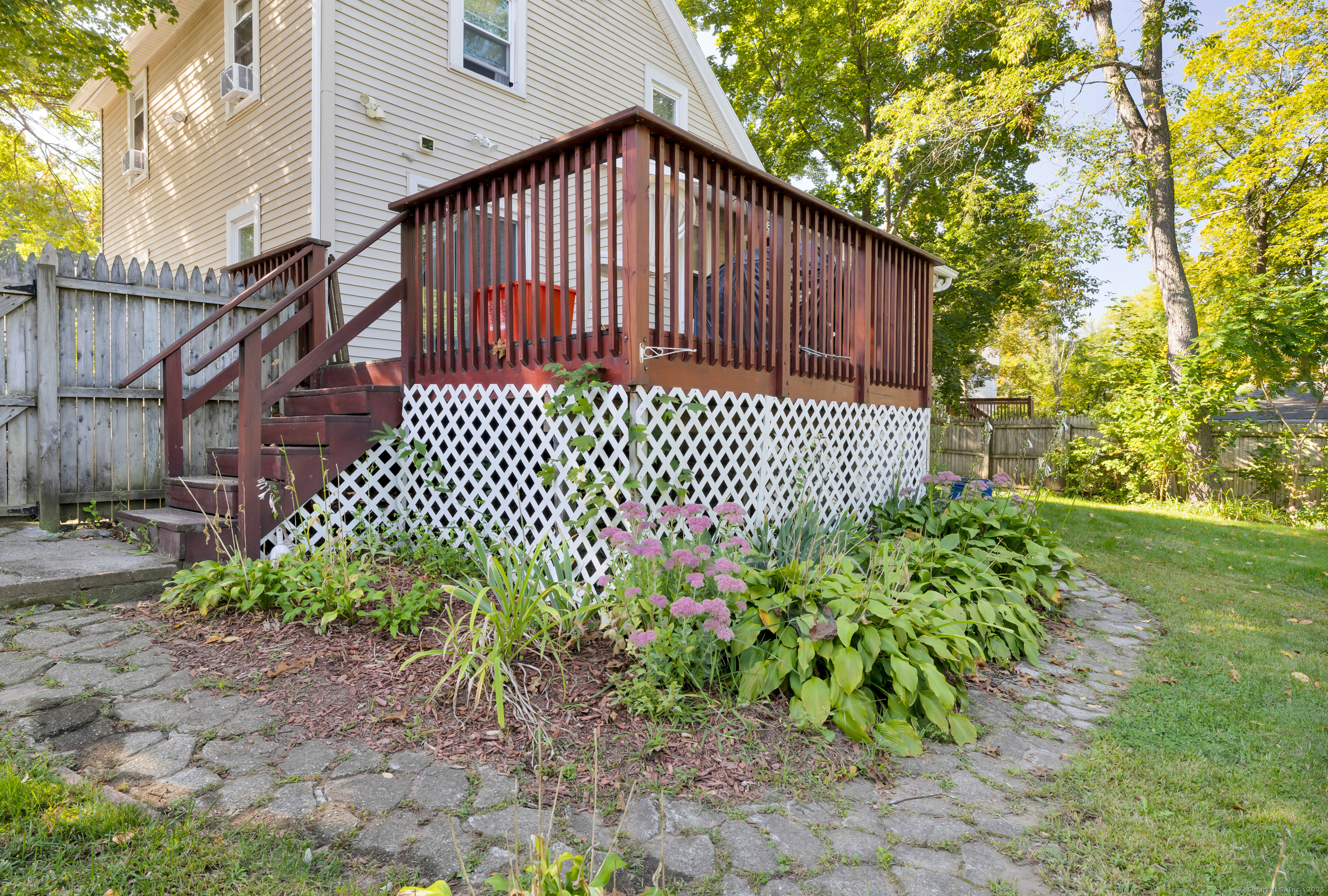 94 Larrabee Street East Hartford CT 06108