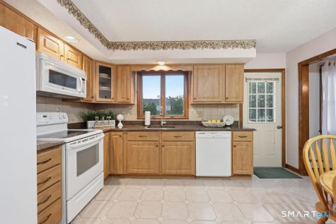7 Dogwood Drive Ansonia CT 06401