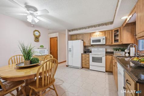 7 Dogwood Drive Ansonia CT 06401