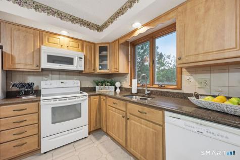 7 Dogwood Drive Ansonia CT 06401