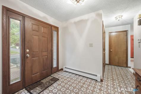 7 Dogwood Drive Ansonia CT 06401