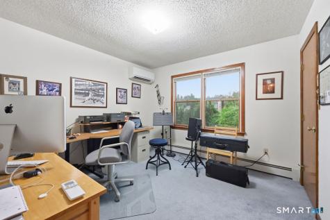 7 Dogwood Drive Ansonia CT 06401
