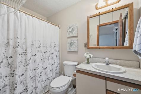 7 Dogwood Drive Ansonia CT 06401