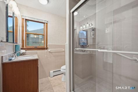 7 Dogwood Drive Ansonia CT 06401
