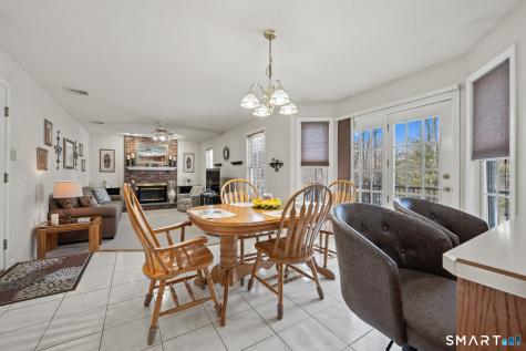 19 Woodside Way Bristol CT 06010