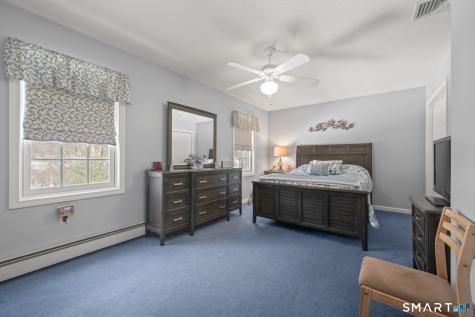 19 Woodside Way Bristol CT 06010