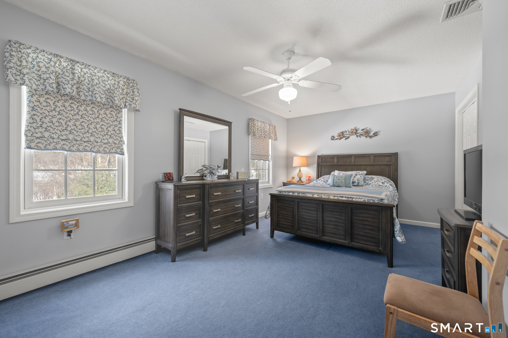 19 Woodside Way Bristol CT 06010