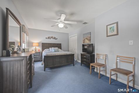 19 Woodside Way Bristol CT 06010