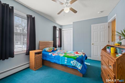 19 Woodside Way Bristol CT 06010