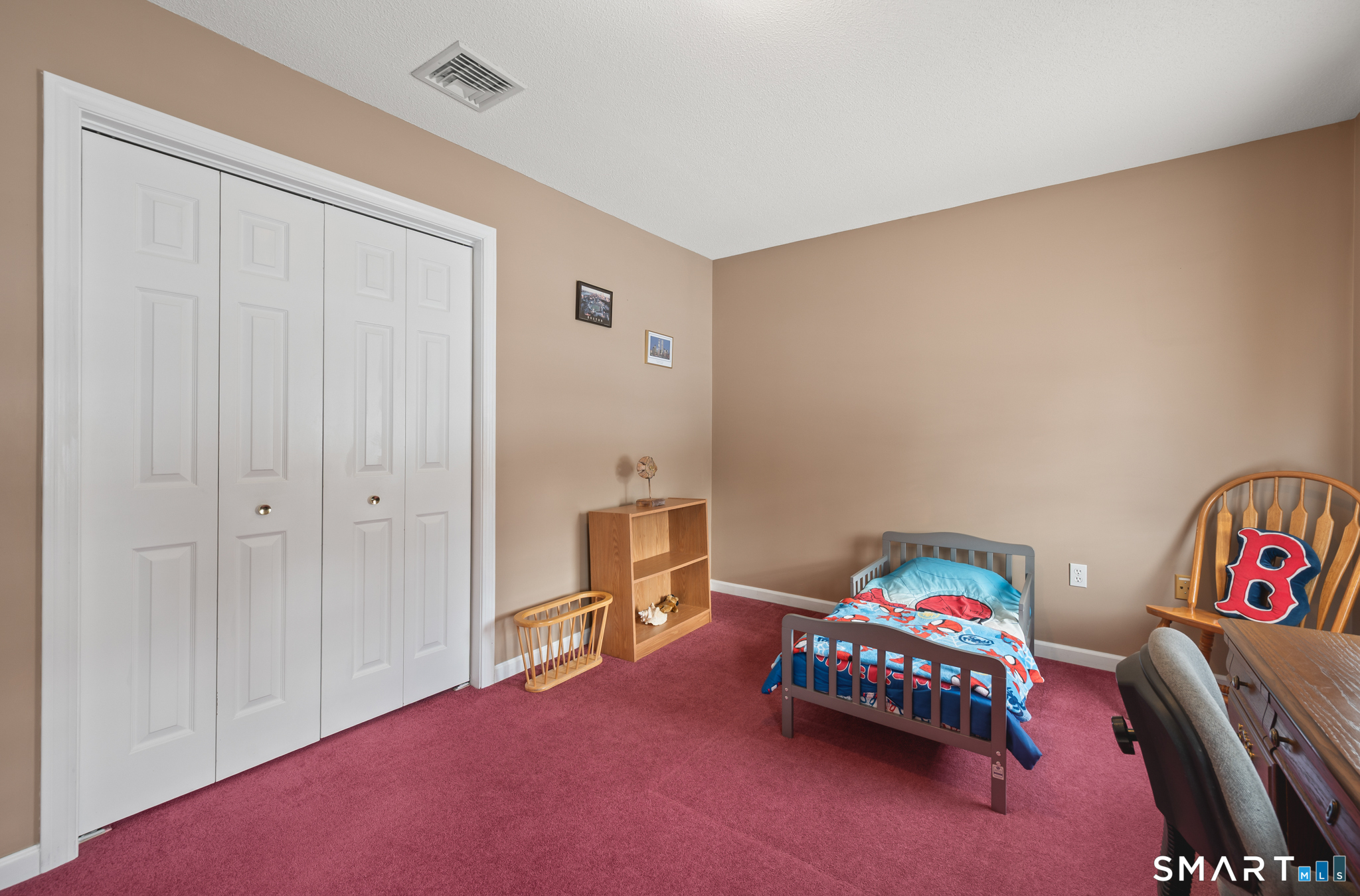 19 Woodside Way Bristol CT 06010