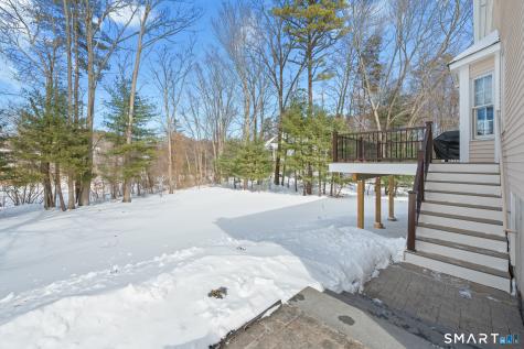 19 Woodside Way Bristol CT 06010