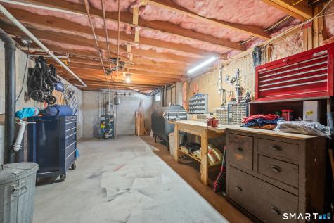 19 Woodside Way Bristol CT 06010