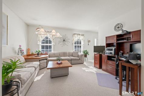 19 Woodside Way Bristol CT 06010