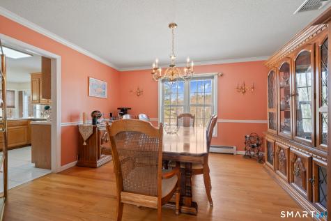 19 Woodside Way Bristol CT 06010