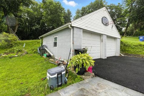 6 Topstone Drive Danbury CT 06810
