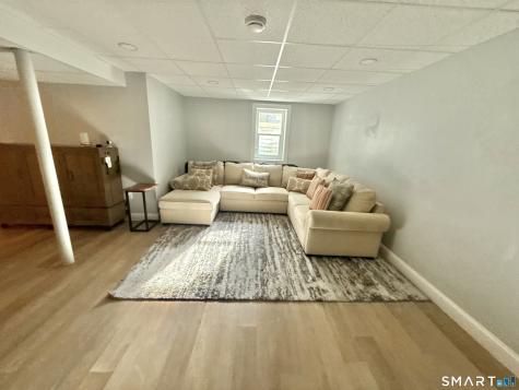 23 Welch Road North Haven CT 06473