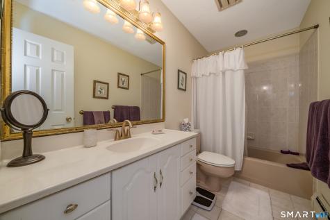 45 Falls River Drive Essex CT 06442