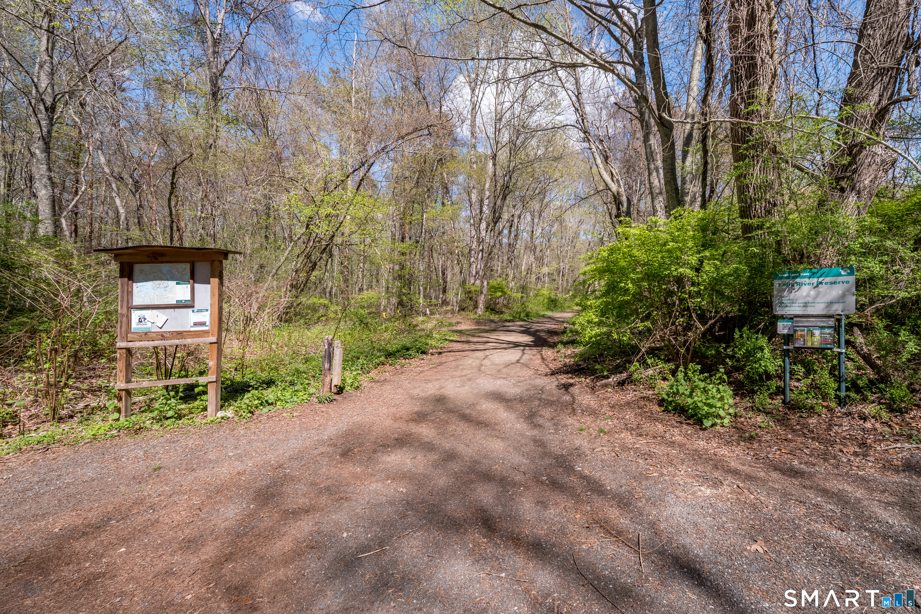 45 Falls River Drive Essex CT 06442