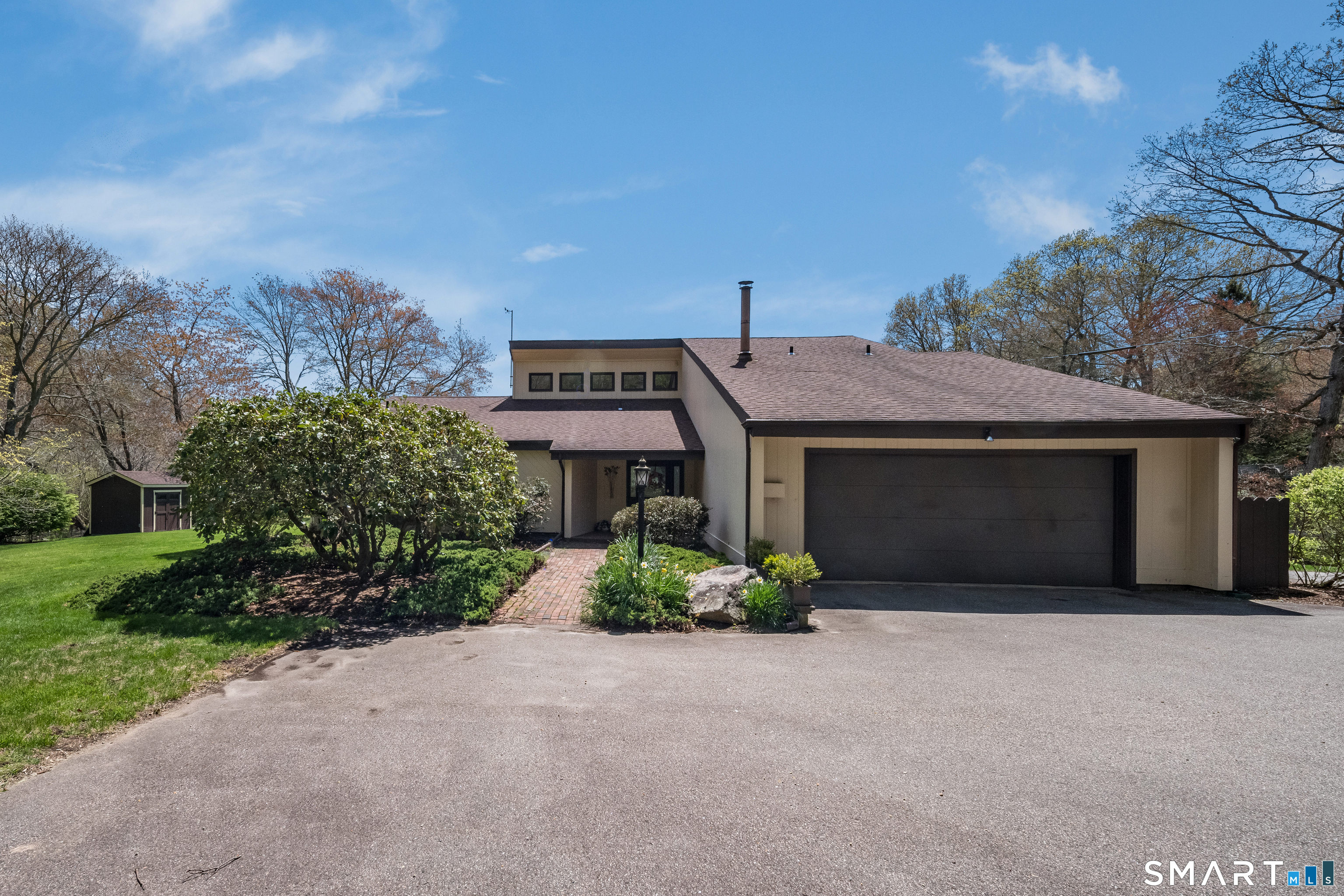 45 Falls River Drive Essex CT 06442
