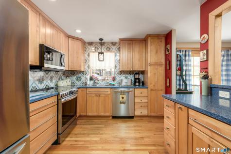 43 Roxbury Court East Lyme CT 06357