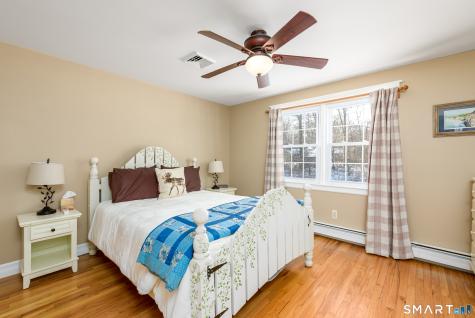 43 Roxbury Court East Lyme CT 06357