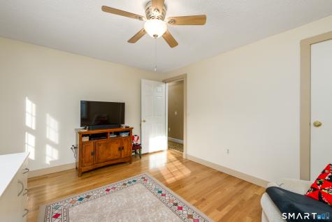 43 Roxbury Court East Lyme CT 06357