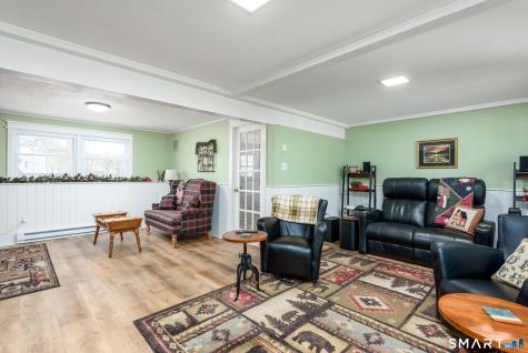 43 Roxbury Court East Lyme CT 06357