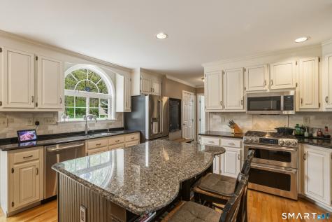 36 Commodore Hull Drive Derby CT 06418