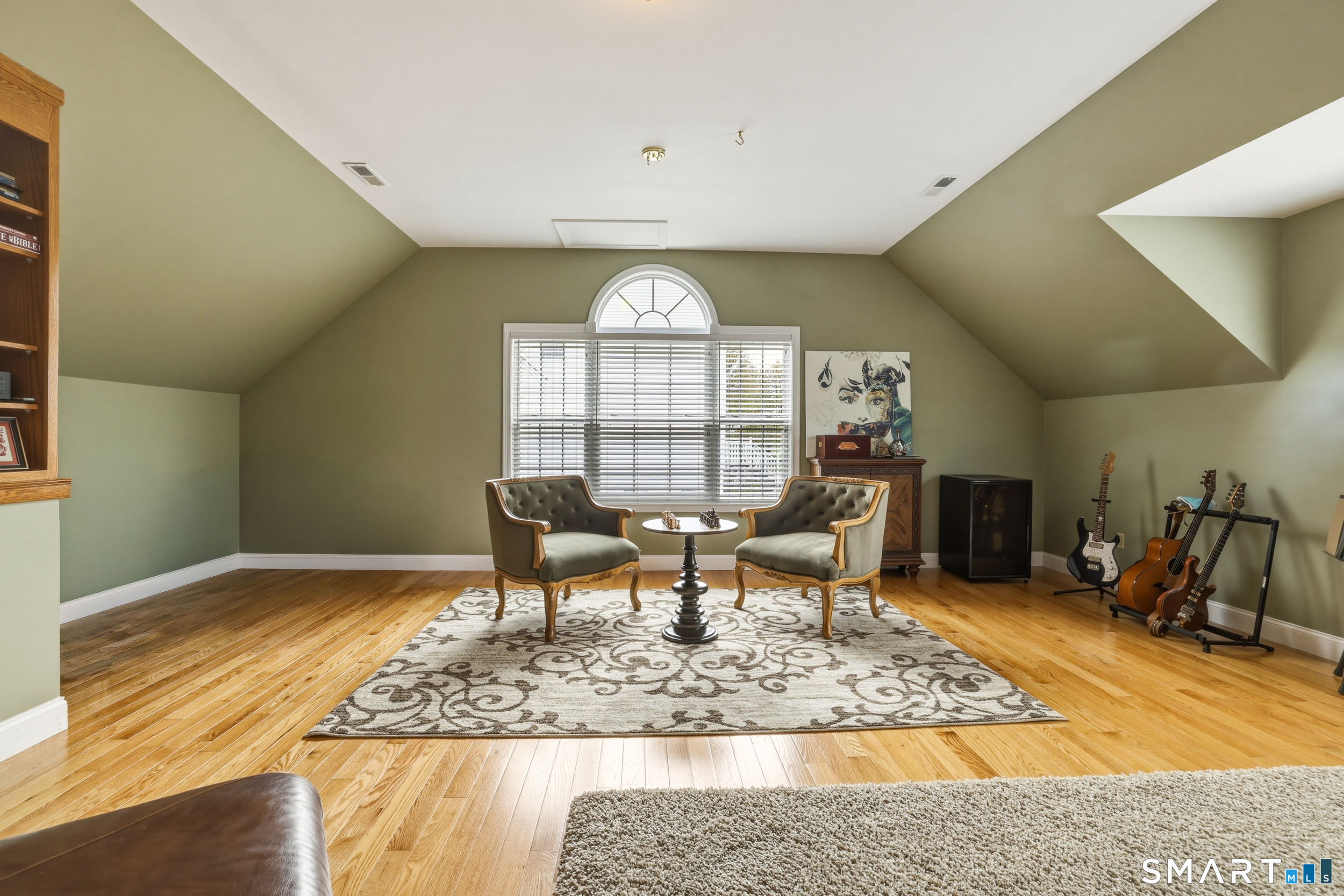 36 Commodore Hull Drive Derby CT 06418