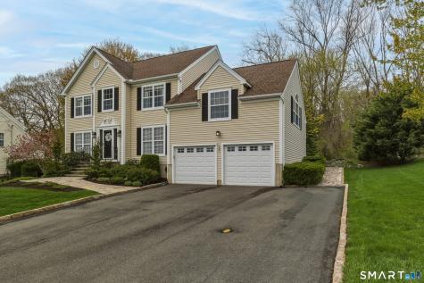 36 Commodore Hull Drive Derby CT 06418