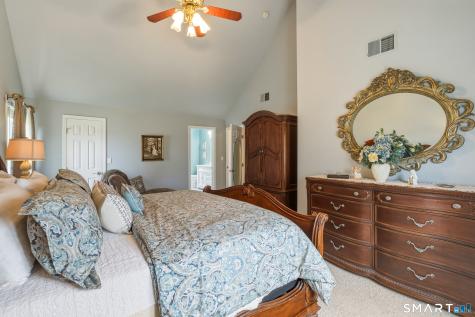 36 Commodore Hull Drive Derby CT 06418