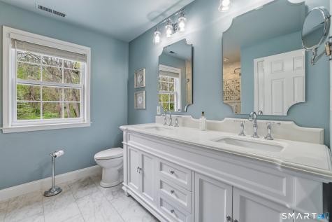 36 Commodore Hull Drive Derby CT 06418