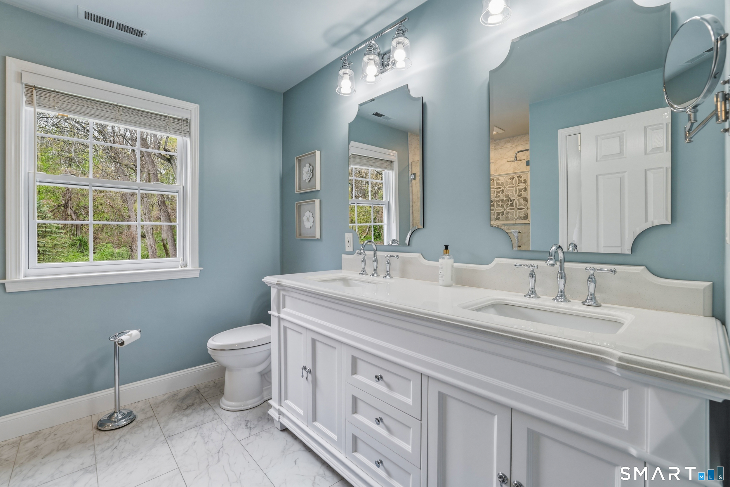 36 Commodore Hull Drive Derby CT 06418