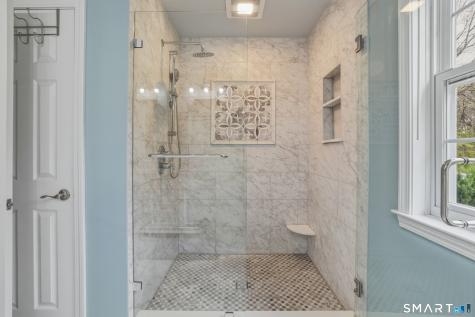 36 Commodore Hull Drive Derby CT 06418
