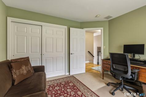 36 Commodore Hull Drive Derby CT 06418
