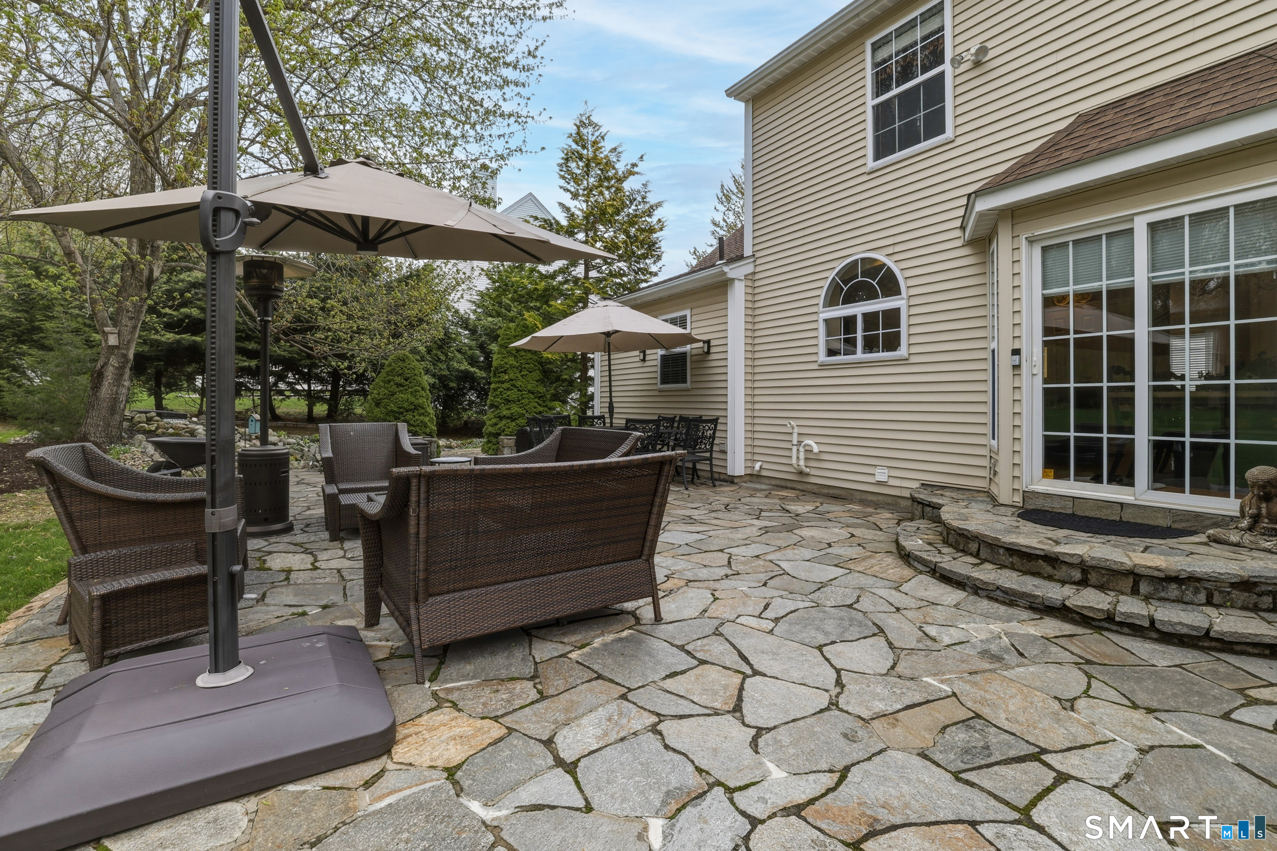 36 Commodore Hull Drive Derby CT 06418