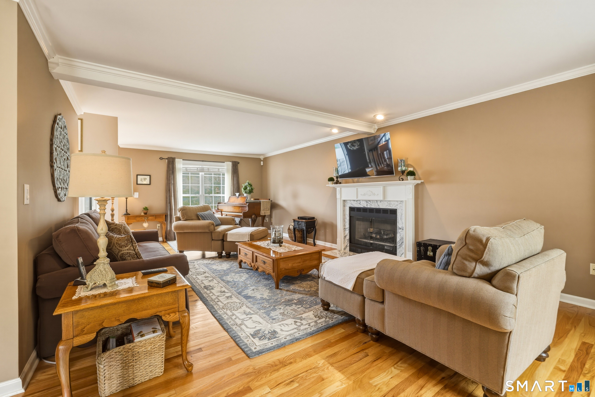 36 Commodore Hull Drive Derby CT 06418