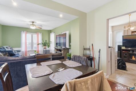 118 Blackhall Street New London CT 06320