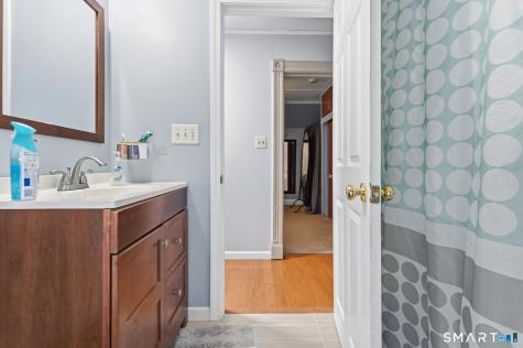 118 Blackhall Street New London CT 06320