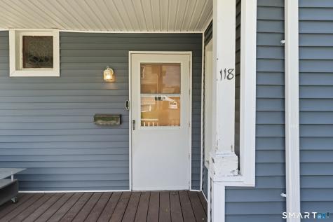 118 Blackhall Street New London CT 06320