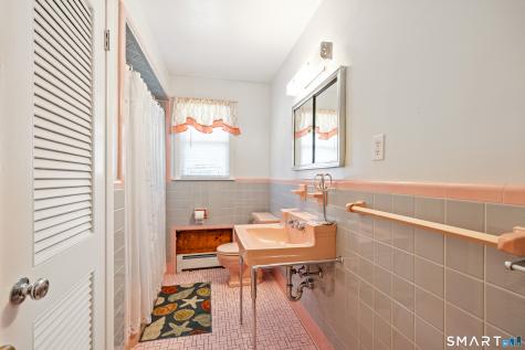 124 Elliott Road Trumbull CT 06611