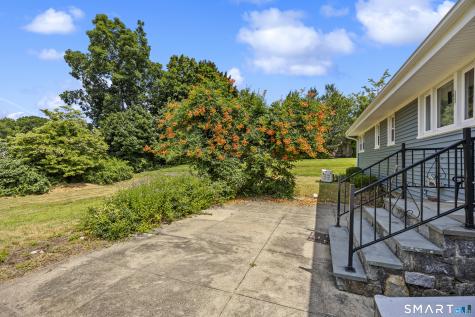 124 Elliott Road Trumbull CT 06611