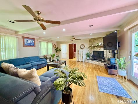 11 Joan Road Stamford CT 06905